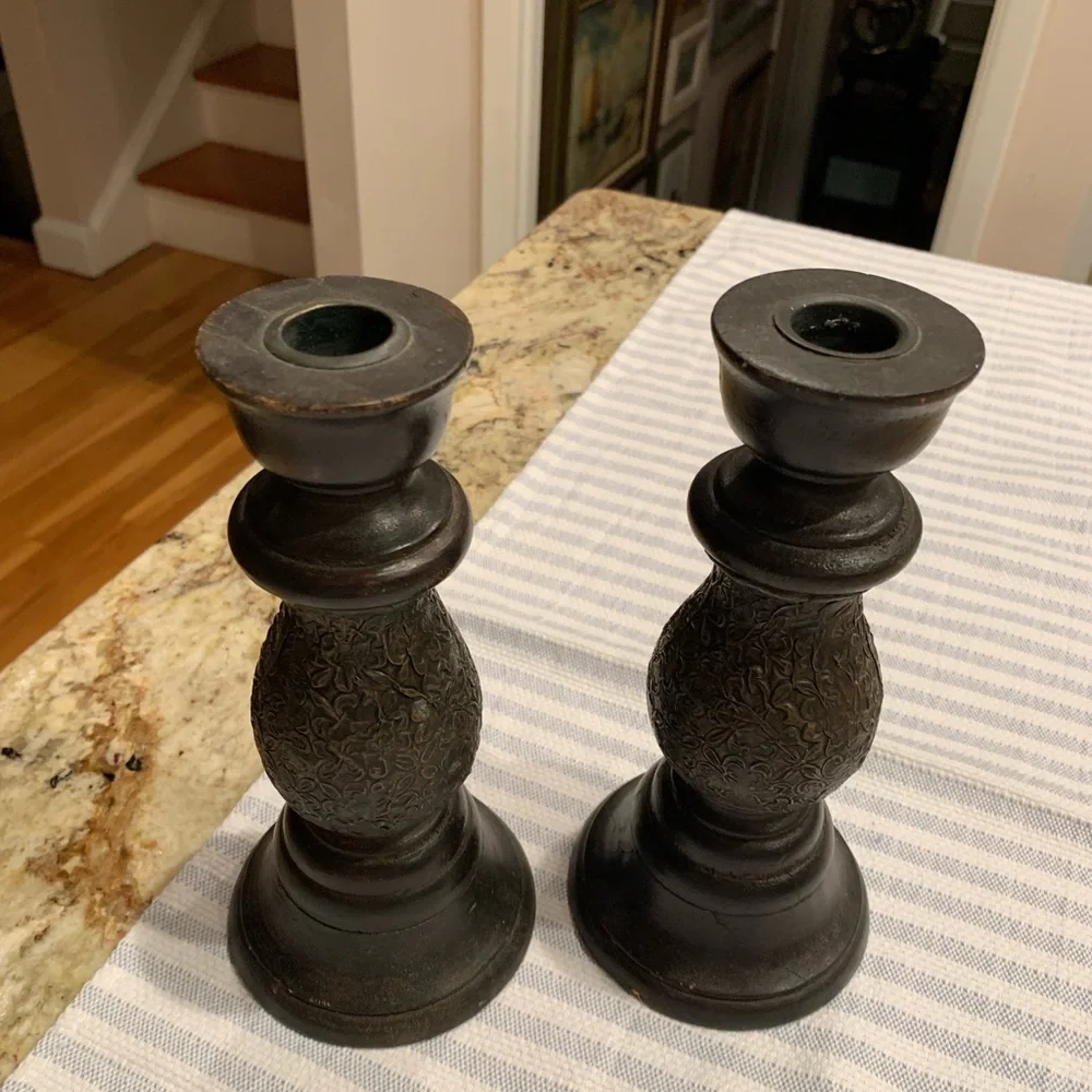 Wood candle holder